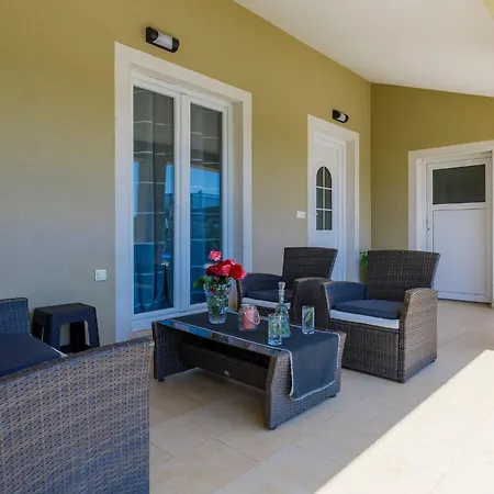 Holiday home Paula - Pul488 By Interhome