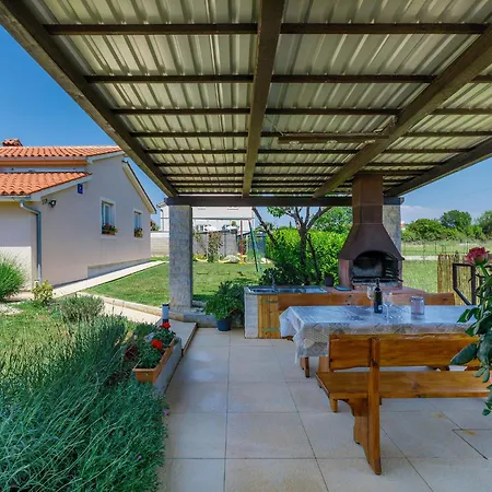 Holiday home Paula - Pul488 By Interhome Katarova Stancija